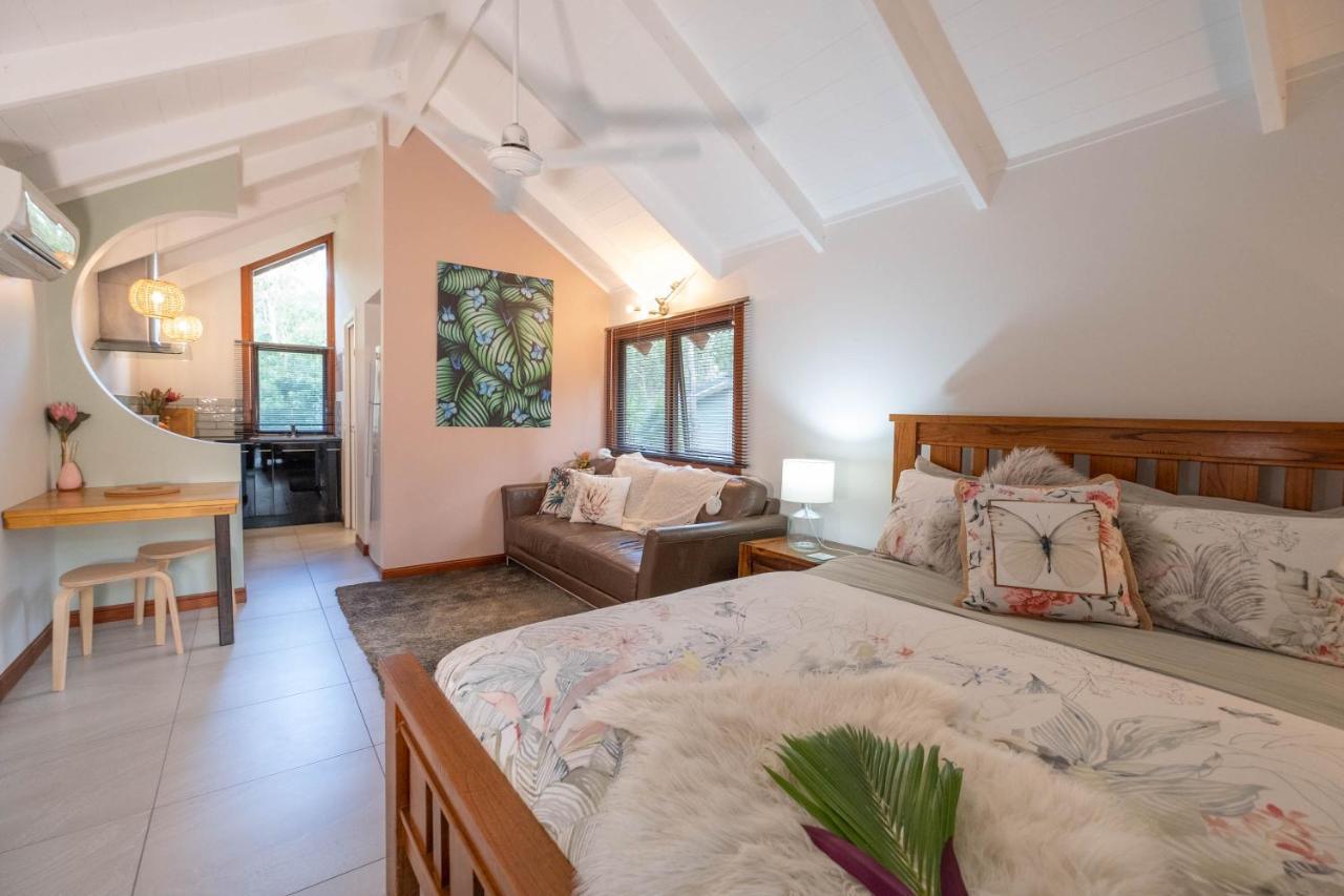 Airlie Beach Eco Cabins - Adults Only מראה חיצוני תמונה