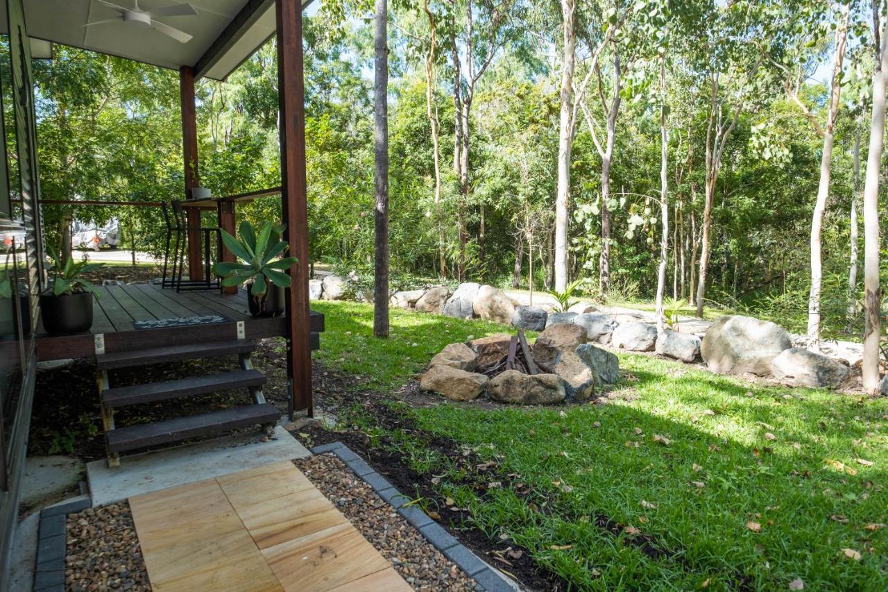 Airlie Beach Eco Cabins - Adults Only מראה חיצוני תמונה