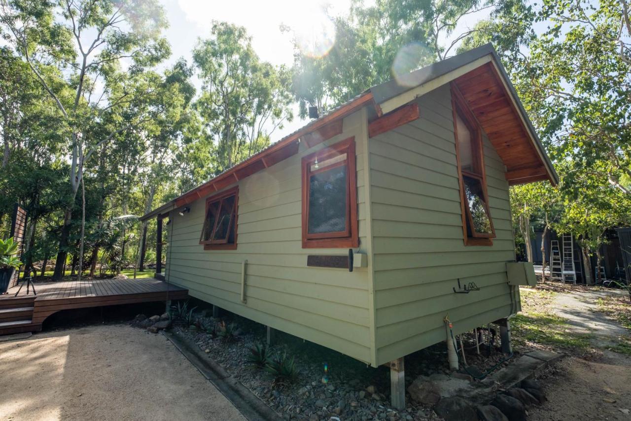 Airlie Beach Eco Cabins - Adults Only מראה חיצוני תמונה