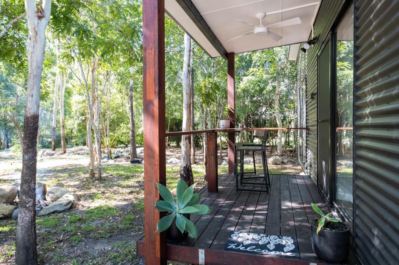 Airlie Beach Eco Cabins - Adults Only מראה חיצוני תמונה