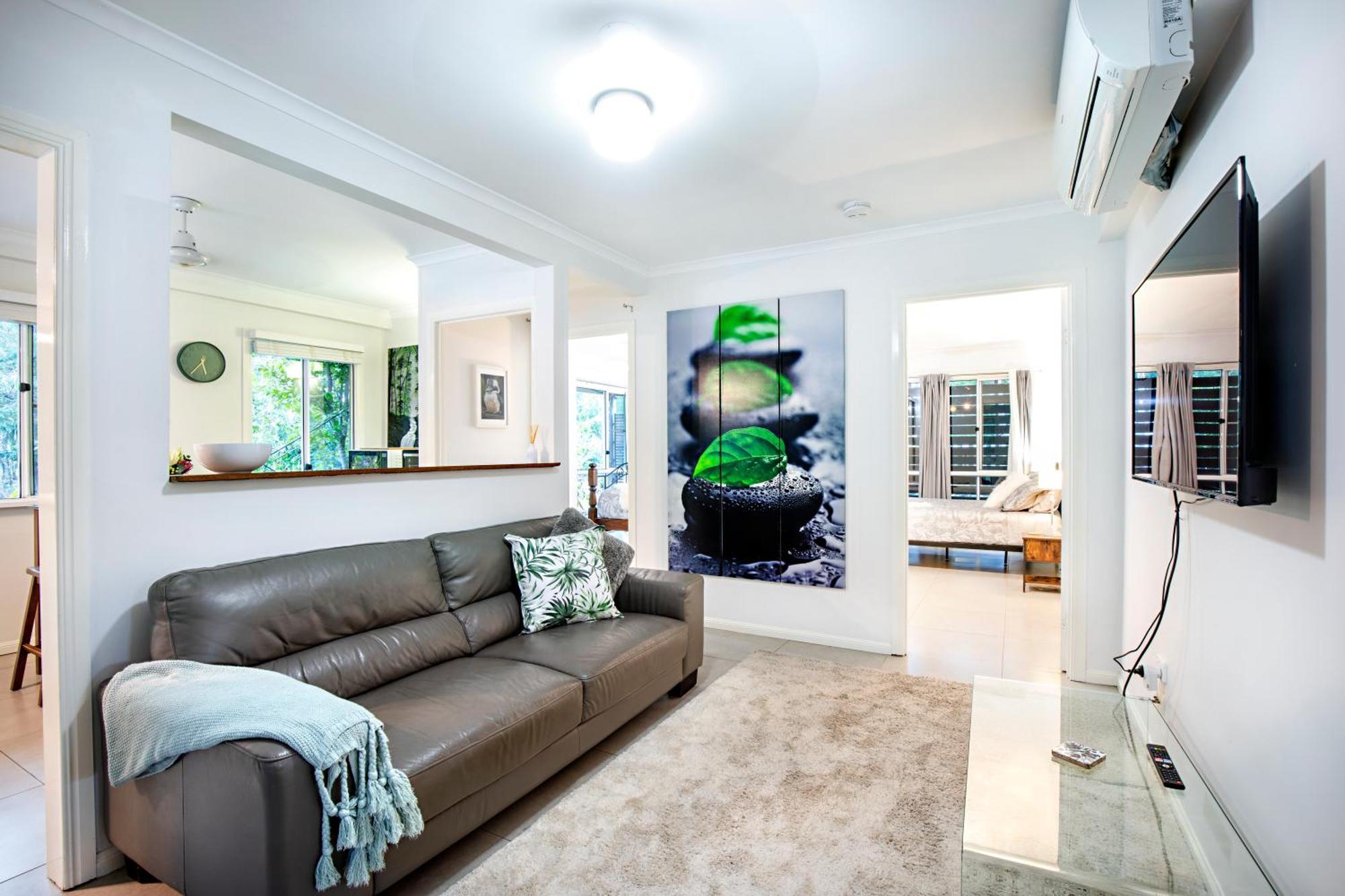 Airlie Beach Eco Cabins - Adults Only מראה חיצוני תמונה