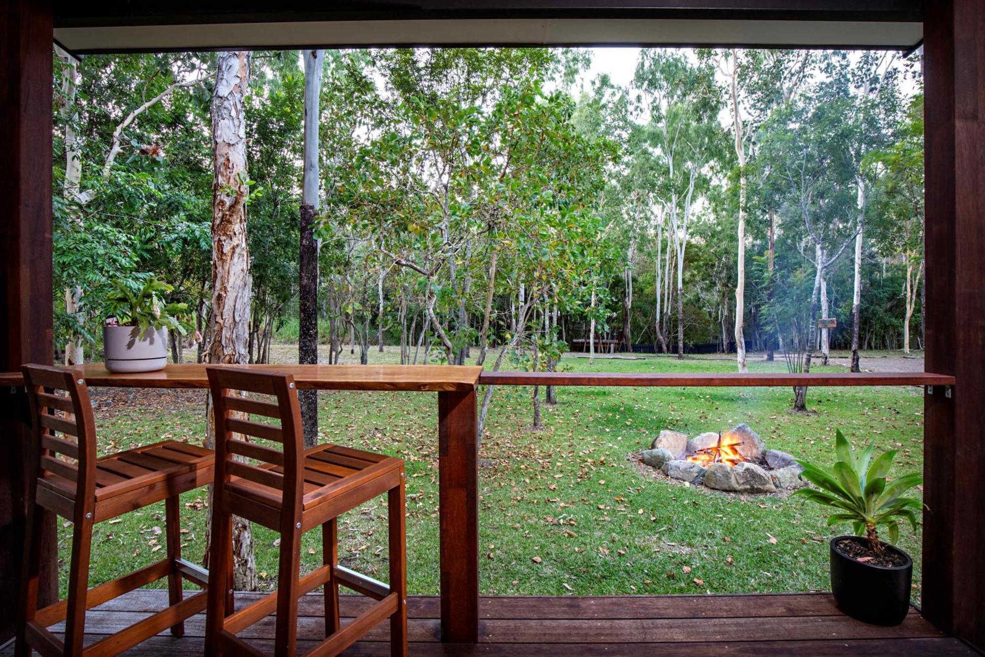 Airlie Beach Eco Cabins - Adults Only מראה חיצוני תמונה